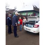 Polițiștii l-au însoțit pe Moș Crăciun la sărmanii din Sagna, Ion Creangă și Mărgineni, ZCH NEWS - sursa ta de informații