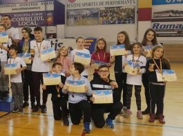Podium pentru clubul de înot „For Fun” Târgu Neamţ