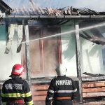 VIDEO/FOTO: Incendiu la o casă din Grumăzești. O persoană a suferit atac de panică, ZCH NEWS - sursa ta de informații