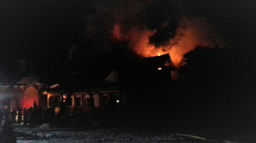 FOTO: Incendiu la Mănăstirea Paltin &#8211; Petru Vodă, ZCH NEWS - sursa ta de informații
