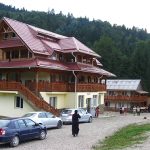 Incendiu la acoperișul unei chilii de la Mănăstirea Paltin