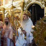 Liturghie oficiată la Mănăstirea Războieni de Mitropolitul Teofan, ZCH NEWS - sursa ta de informații