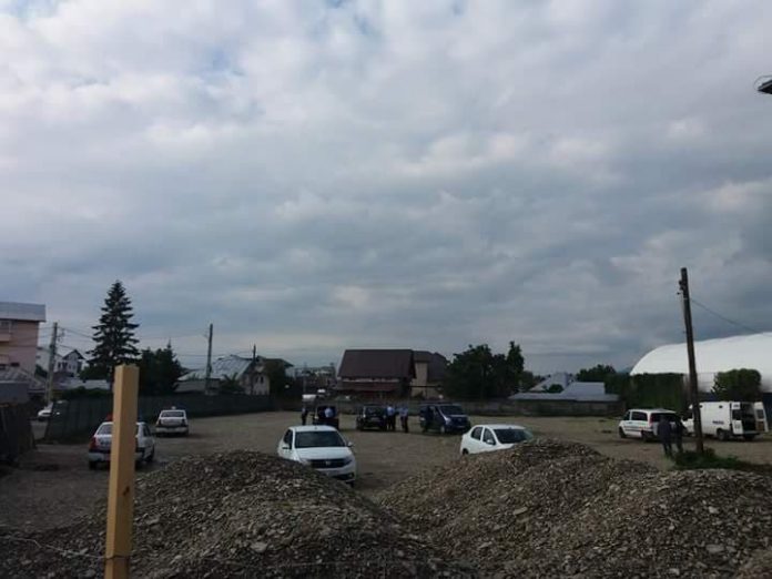 O nouă bătaie între țigani, la Târgu Neamț, cinci scandalagii reținuți