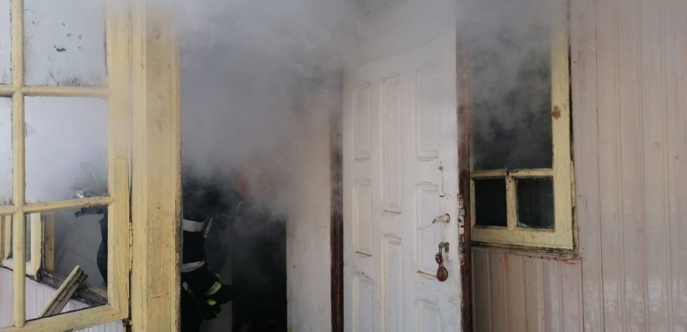 FOTO: Femeie găsită moartă în casa în flăcări, ZCH NEWS - sursa ta de informații