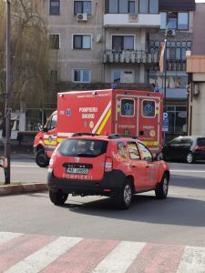 FOTO: Preluare din Târgu Neamț a unui bărbat confirmat astăzi cu coronavirus, ZCH NEWS - sursa ta de informații