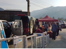 5 amenzi pentru comerț ilicit în bazarul din Borca