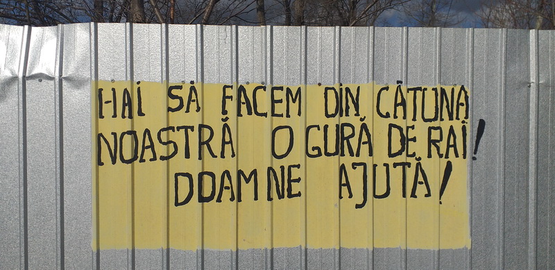 FOTO Ozana &#8222;cea frumos curgătoare&#8221; e plină de pampers la Vânători-Neamţ, ZCH NEWS - sursa ta de informații