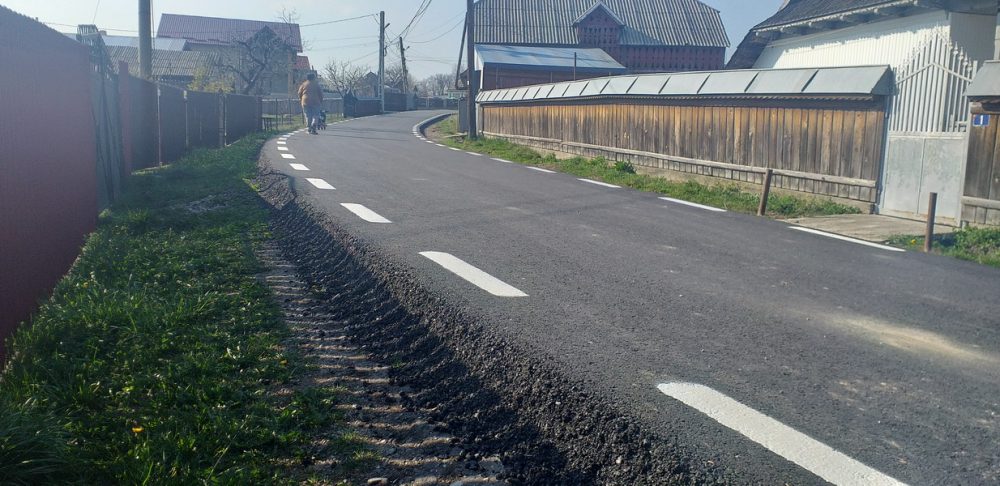 Locuitorii din Bălţăteşti sunt nemulţumiţi de asfaltarea străzii Cireşului, ZCH NEWS - sursa ta de informații