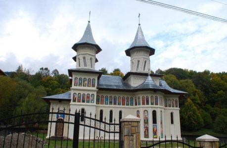 Preotul din satul Bradu, Grințieș, s-a infectat cu Covid în spital, ZCH NEWS - sursa ta de informații