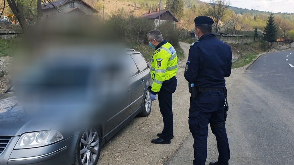 Amendat cu 20.000 lei, un tânăr găsit în trafic a fost plasat și în carantină