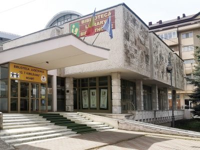 Recital &#8222;Mântuitoarea rugăciune&#8221; la Biblioteca Judeţeană G.T. Kirileanu, ZCH NEWS - sursa ta de informații