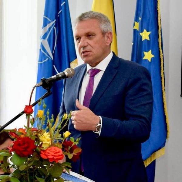 Acești oameni care ne conduc. Costică Macaleți, președintele Consiliului Județean Botoșani