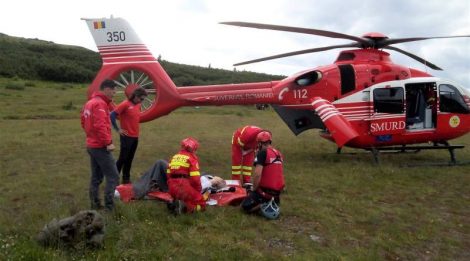 Acțiune de salvare a unei femei, cu elicopterul, în Vârful Lespezi din Ceahlău, ZCH NEWS - sursa ta de informații
