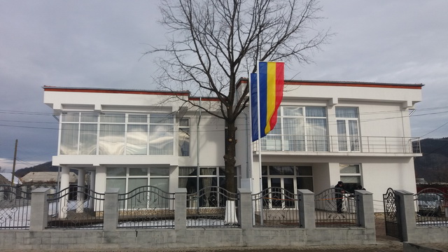 Adriana Petrariu, primarul comunei Vânători-Neamţ: „Să ne păstrăm comuna curată este o datorie civică şi morală”