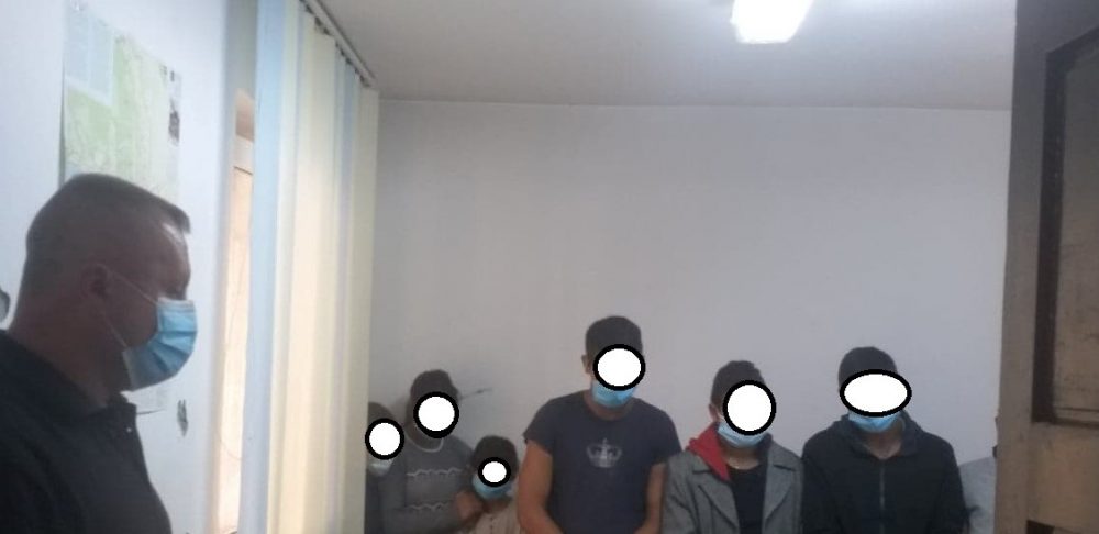 Polițiștii locali au ”adunat” 7 minori cerșetori din centrul orașului