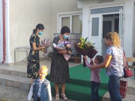 Efecte pozitive ale coronavirusului: Fără politicieni la deschiderea anului şcolar în Târgu Neamţ