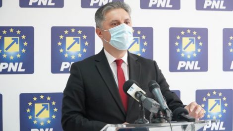 Mugur Cozmanciuc președintele PNL Neamț: Ionel Arsene își bate joc de nemțeni! Din cauza proastei gestionări, în plină criză pandemică, lasă fără apă peste 100.000 de cetățeni, ZCH NEWS - sursa ta de informații