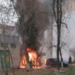 FOTO: O mașină a ars lângă un transformator electric, flăcările au ajuns la încă un autoturism, ZCH NEWS - sursa ta de informații
