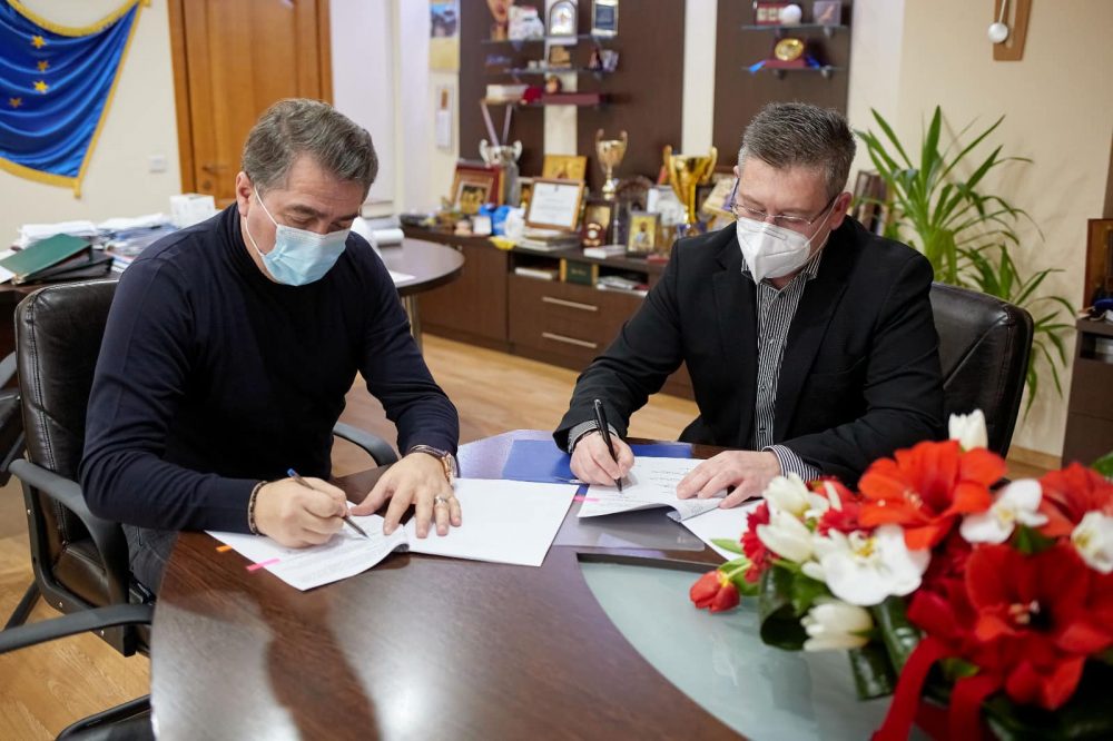Spitalul Județean Neamț are manager nou, contractul a fost semnat astăzi, ZCH NEWS - sursa ta de informații