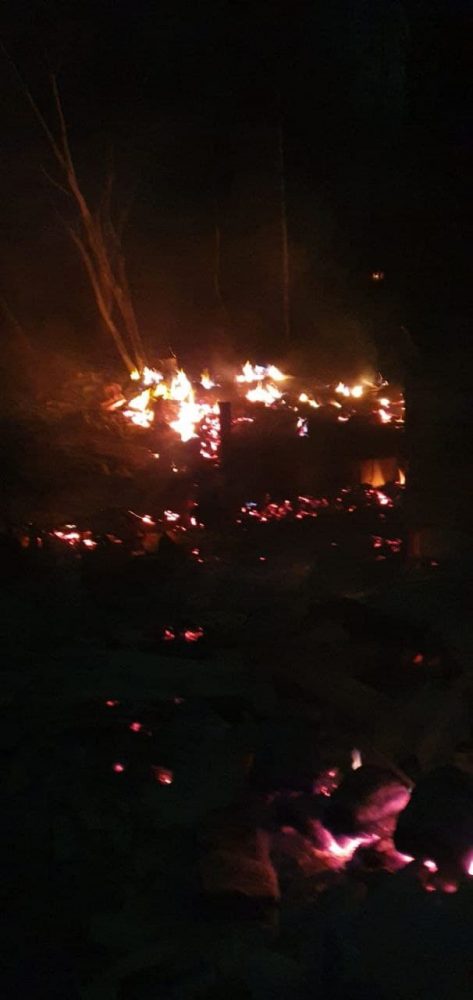 Foc pus intenționat: Un bătrân a suferit arsuri, 5 vaci și un cal au pierit în flăcări, ZCH NEWS - sursa ta de informații