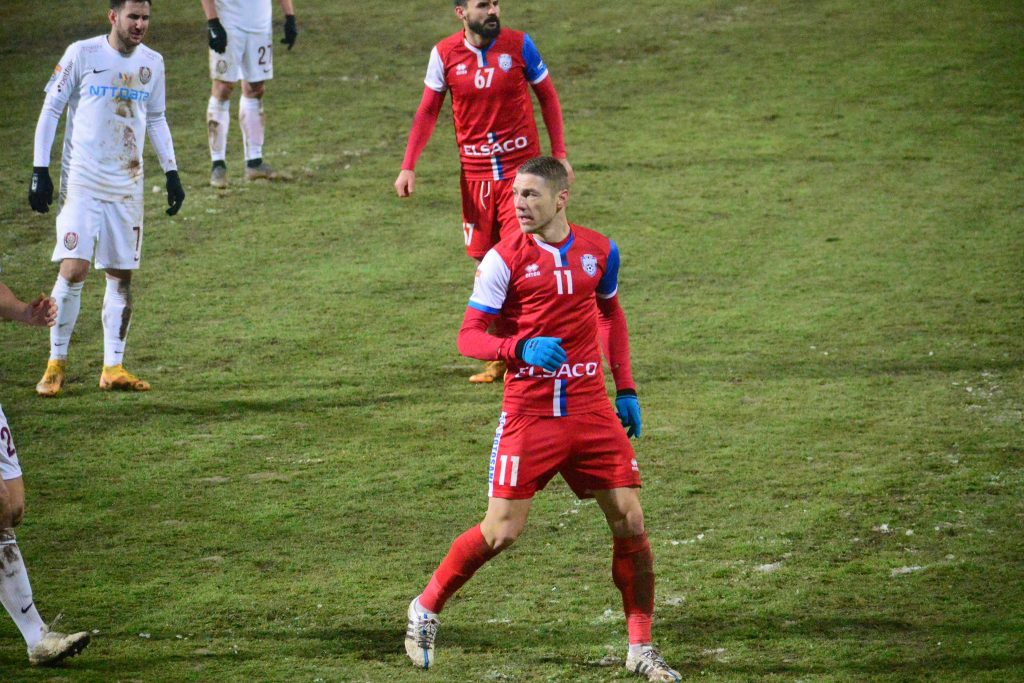 L1 FC Botoşani a câştigat derby-ul cu CFR Cluj şi se menţine în cărţi pentru play-off, ZCH NEWS - sursa ta de informații