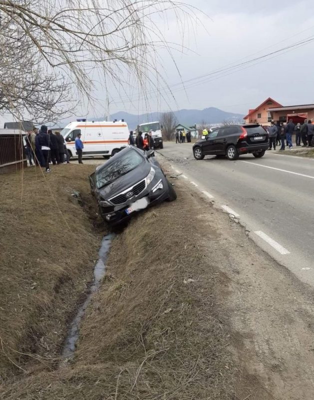 FOTO: Accident cu cel puțin o victimă, traficul îngreunat la Târgu Neamț, ZCH NEWS - sursa ta de informații
