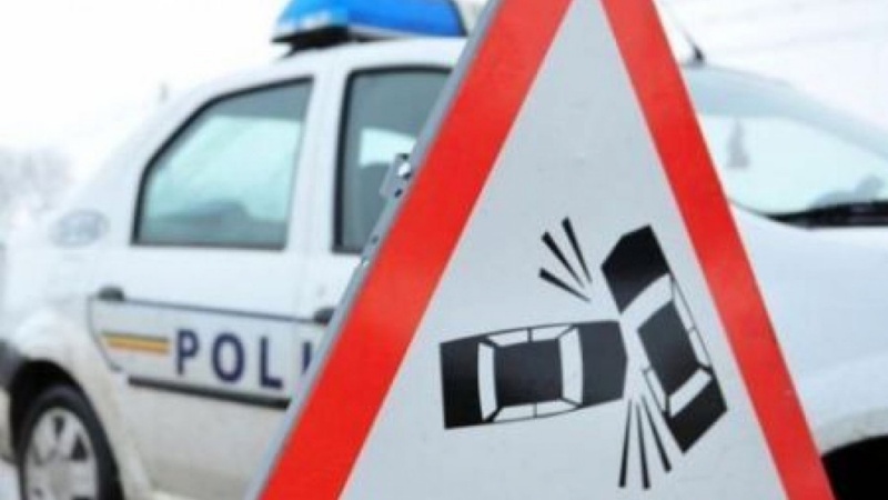 Coliziune cu trei mașini în faţa spitalului din Piatra Neamț, ZCH NEWS - sursa ta de informații