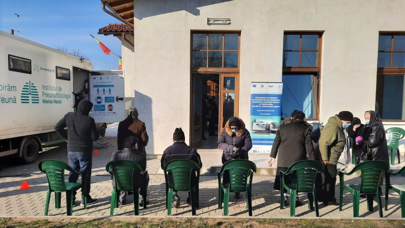 Analize medicale gratuite pentru localnicii din 12 comune din Neamț