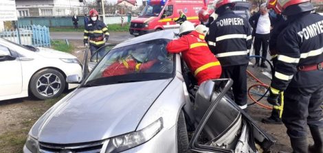 Accident cu o persoană încarcerată în comuna Botești, ZCH NEWS - sursa ta de informații