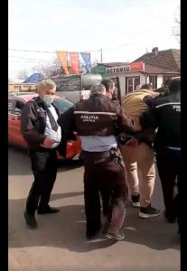 Dosar de ultraj după ce Poliția Locală Piatra-Neamț a încătușat un bărbat, ZCH NEWS - sursa ta de informații