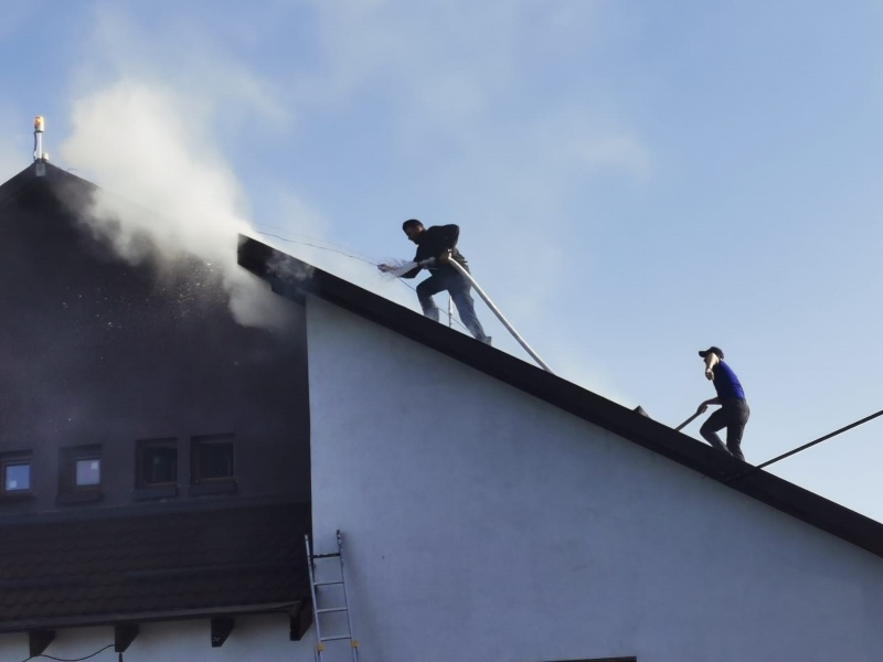 Incendiu la cabana Dochia, ZCH NEWS - sursa ta de informații
