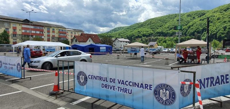 Vaccinare drive-thru la Piatra-Neamț: Peste 120 de persoane prezente în prima zi, ZCH NEWS - sursa ta de informații