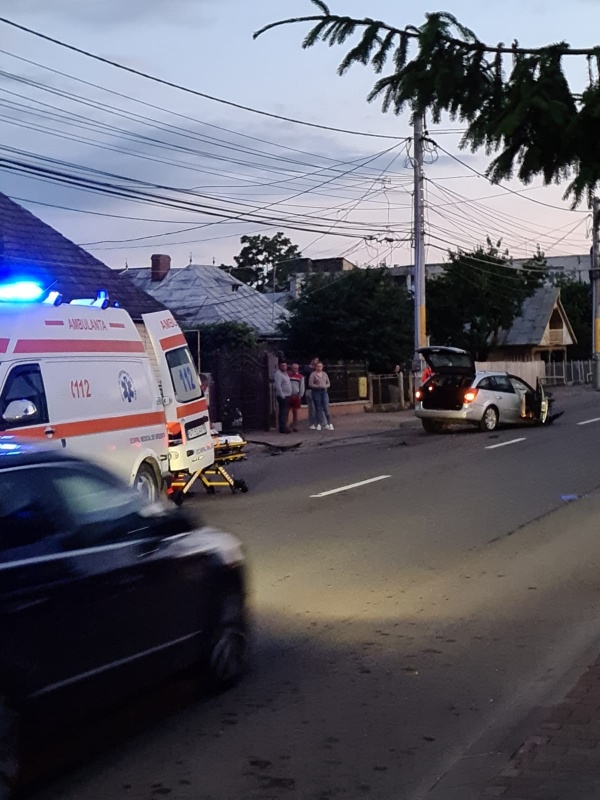 FOTO: Accident în Târgu Neamț, cel puțin o victimă, ZCH NEWS - sursa ta de informații