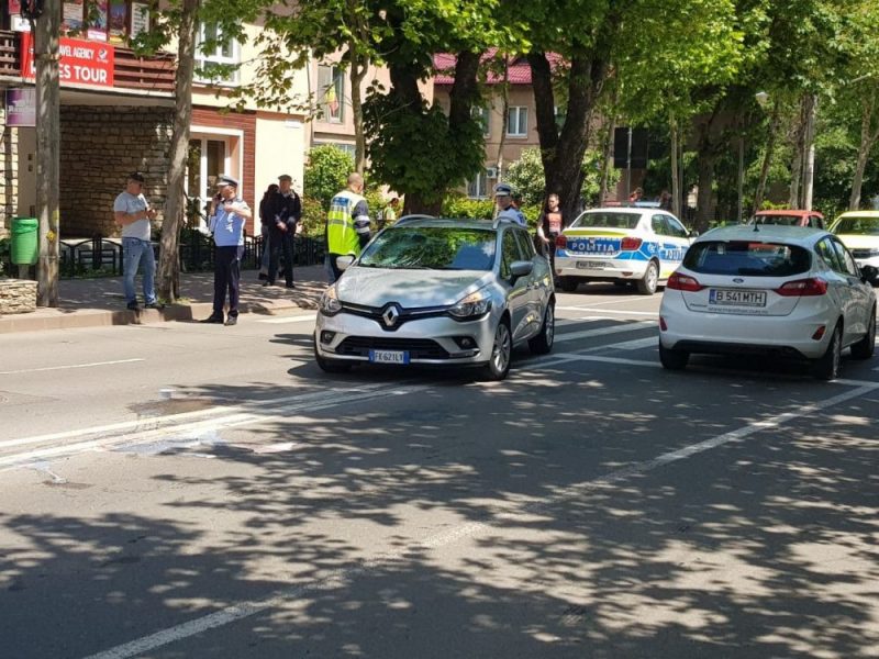 FOTO: Bărbat accidentat pe trecerea pentru pietoni de lângă Gara Piatra-Neamț, ZCH NEWS - sursa ta de informații