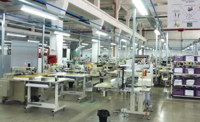 O firmă din Roman angajează 150 de necalificați. Peste 600 de joburi disponibile în Neamț