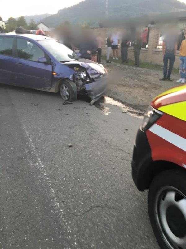 Foto. Două persoane rănite într-un accident în Brodina, ZCH NEWS - sursa ta de informații