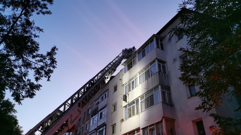 Video. Foto. Incendiu la acoperișul unui bloc din Iași, ZCH NEWS - sursa ta de informații