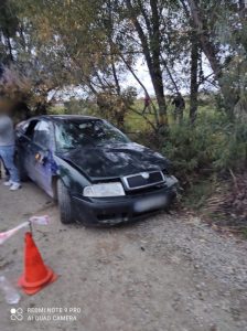 O adolescentă de 16 ani rănită după ce mașina în care era s-a răsturnat, ZCH NEWS - sursa ta de informații