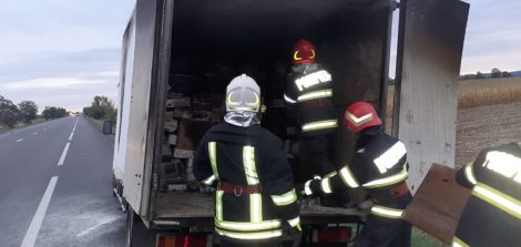 Incendiu la o autoutilitară a unei firme de transport colete, ZCH NEWS - sursa ta de informații