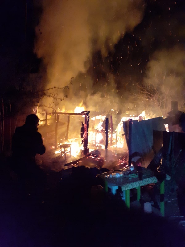 Foto. Incendiu de la cazanul cu țuică , ZCH NEWS - sursa ta de informații