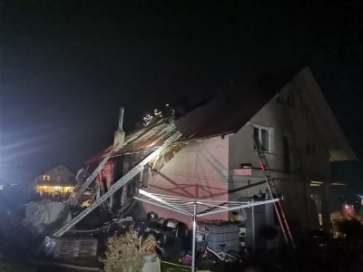 Acoperişul unei case din Bosanci distrus de flăcări, ZCH NEWS - sursa ta de informații