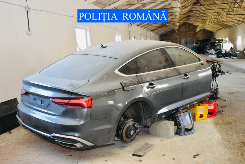 Foto. Știre actualizată: Autoturism de 50.000 de euro furat din Spania găsit la Bârgăoani, ZCH NEWS - sursa ta de informații