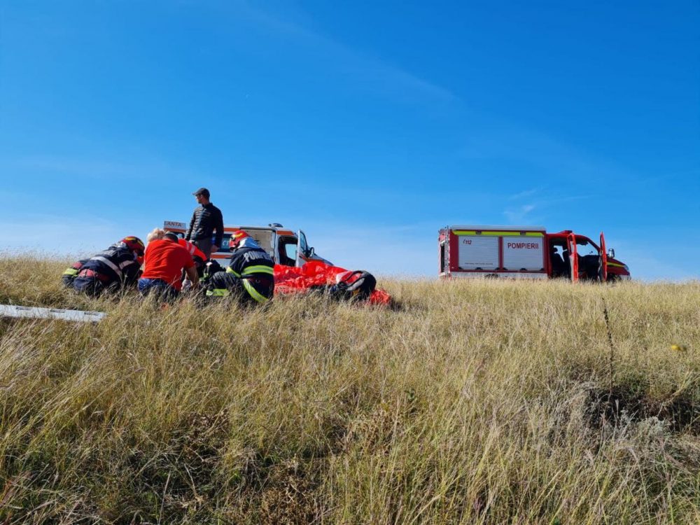 FOTO: Bărbat prăbușit cu parapanta, la Ştefan cel Mare