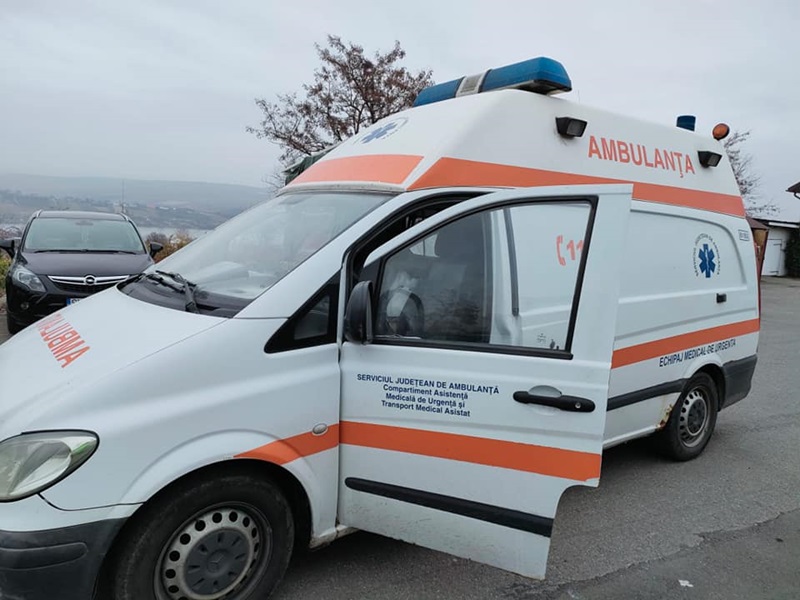 Accident cu ambulanța soldat cu trei răniți, ZCH NEWS - sursa ta de informații