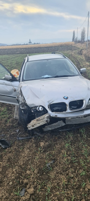FOTO: Autoturism răsturnat, două victime, ZCH NEWS - sursa ta de informații