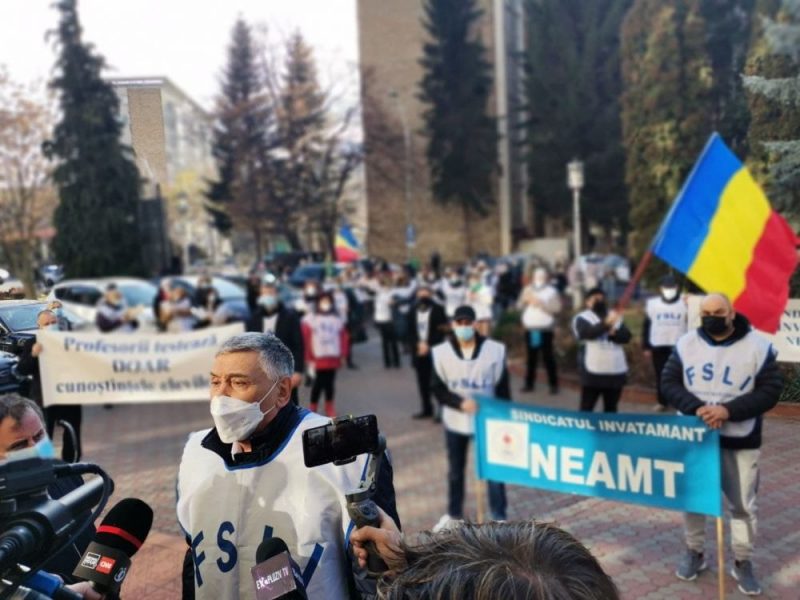 VIDEO: Protest al sindicaliștilor din Învățământ Neamț