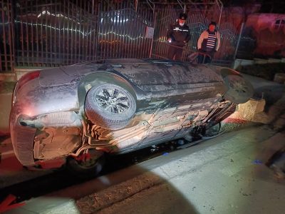 Patru tineri răniţi după ce autoturismul lor a intrat într-un cap de pod, ZCH NEWS - sursa ta de informații