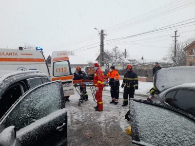 Patru răniţi după o coliziune în intersecţia de la Mirosloveşti, ZCH NEWS - sursa ta de informații