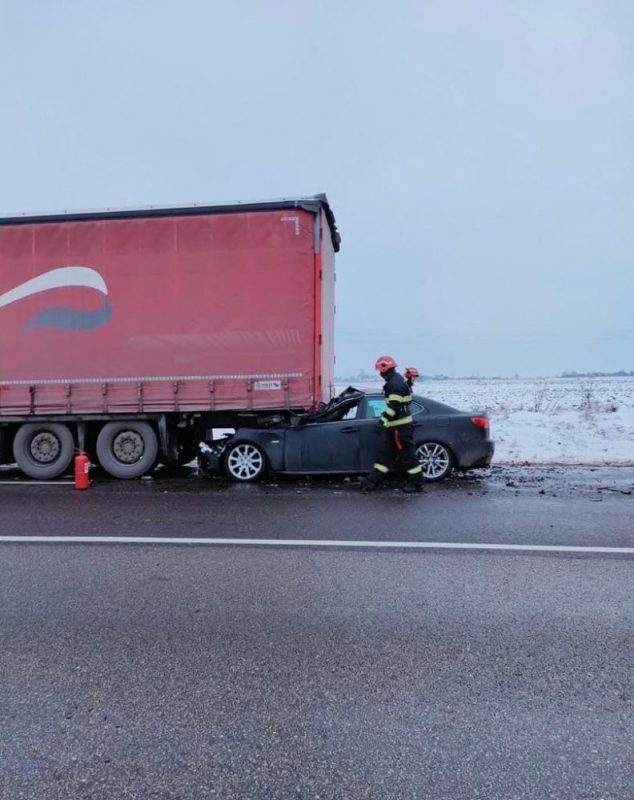 FOTO: Un șofer a văzut moartea cu ochii, ZCH NEWS - sursa ta de informații