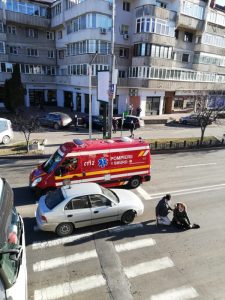 Piatra Neamţ. Femeie accidentată pe trecerea de pietoni, ZCH NEWS - sursa ta de informații